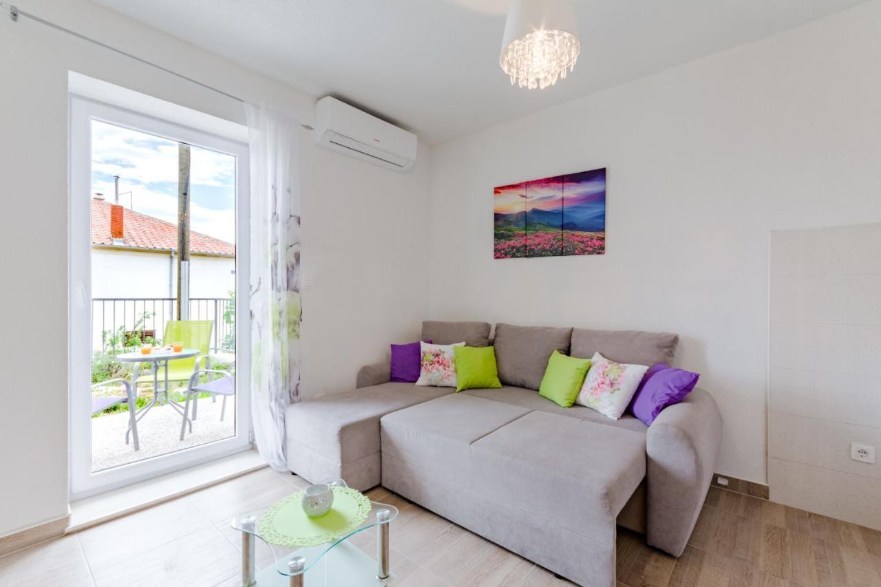 Apartment Anamaris Solin Esterno foto