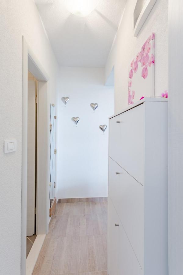 Apartment Anamaris Solin Esterno foto